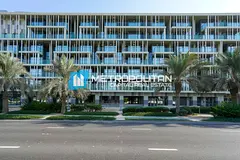 Fully Furnished | 1BR w/ Balcony | Canal View