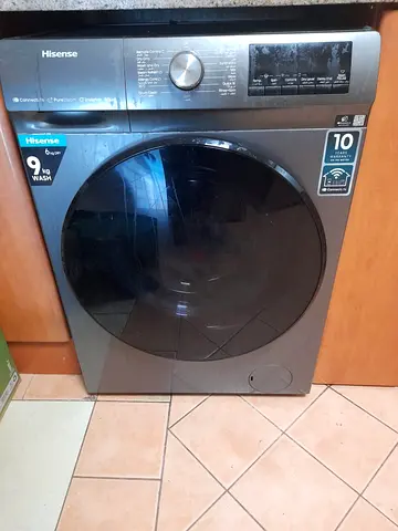 Hisense 9kg wash and dry