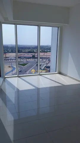 Mid Floor | Spacious 1-BHK | Unfurnished Unit