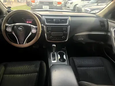 2017 Nissan ALTIMA 照片 6