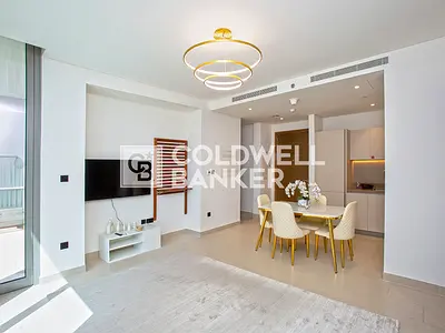 Vacant | Ready To Move | Furnished and Bright