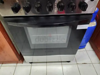 4   Gas Excellent condition Oven
Frigidaire