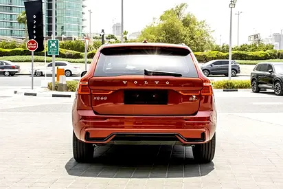 صورة 6 لـ 2024 Volvo XC60