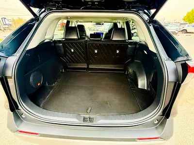 2023 Toyota RAV 4 — фото 16