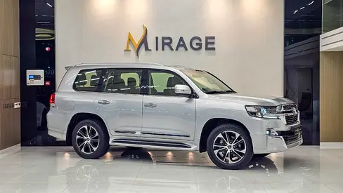 TOYOTA - LAND CRUISER - GXR - GRAND TOURING - V8 4.6L - 2021 MODEL - SILVER COLOR - GCC SPECS