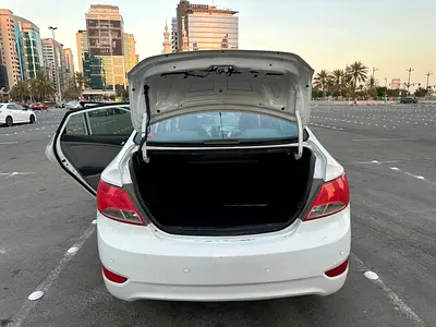 2016 Hyundai ACCENT 照片 10