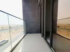 Like brand new 3bhk with maid room and balcony and wardrobe in tilal city price 85k
