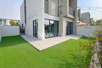 Corner Plot | Park Backing | Single Row