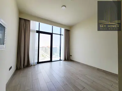 Huge Size 1bhk Apartment With Kitchen Appliances