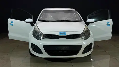 2013 KIA RIO 照片 2