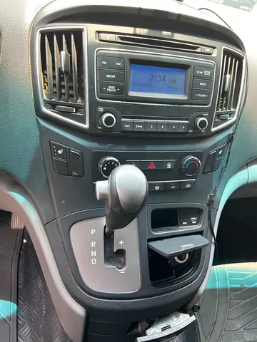 صورة 12 لـ 2017 Hyundai H1