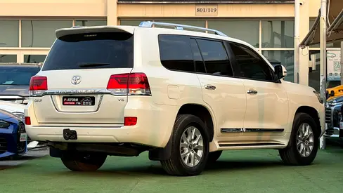 2016 Toyota LAND CRUISER — фото 3