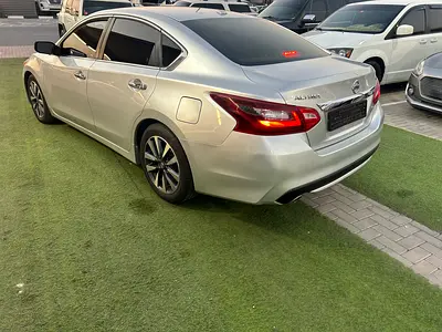 2017 Nissan ALTIMA 照片 3