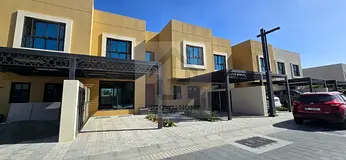 4 bed/ ready to move/new