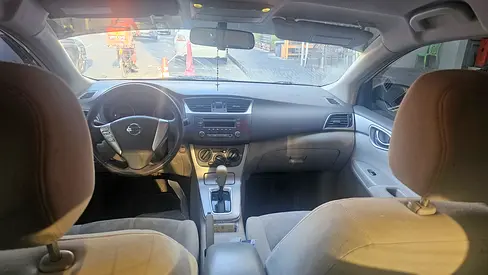 Nissan Sentra SV 2014 GCC Specs - Well Maintained