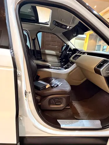 2015 LAND Rover RANGE ROVER SPORT thumbnail 10