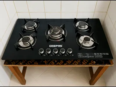 Geepas 5-Burner Built-in Gas Hob — Good Condition