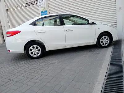 2022 Toyota YARIS — фото 5