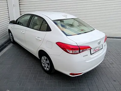 2022 Toyota YARIS — фото 3