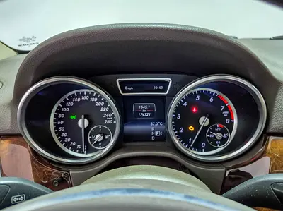 صورة 12 لـ 2015 Mercedes-BENZ M-CLASS