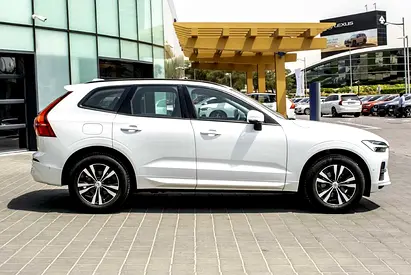صورة 4 لـ 2024 Volvo XC60