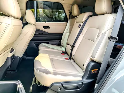 2024 Nissan PATHFINDER 照片 11