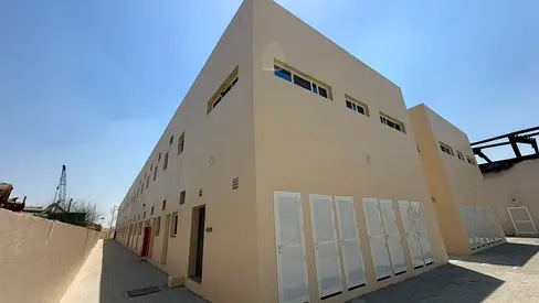 Inclusive of all bills / inclusive of maintenance / ready for immediate transfer / strategic location