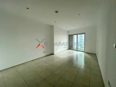 Vacant November I Mid Floor I Unfurnished