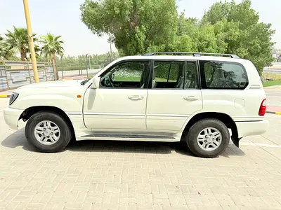2004 Lexus LX-SERIES photo 5