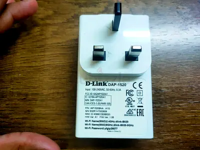 D-Link DAP-1520 Wi-Fi Range Extender / Access Point (UK plug) - Working Condition