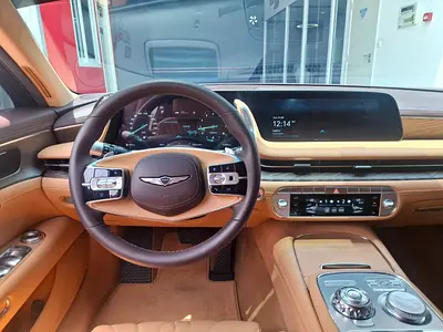 2023 Genesis G90 — фото 10