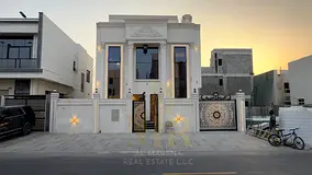Villa for sale in Al-Haliou Center | Second plot from the main street | Two floors and a roof | 6 ma