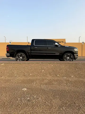 2021 RAM 1500 — миниатюра 3
