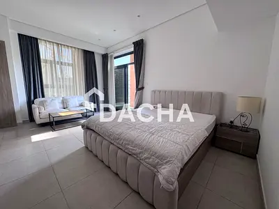 Vacant | Pool View | Fully Furnished