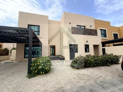 5 bed / ready to move / prime location