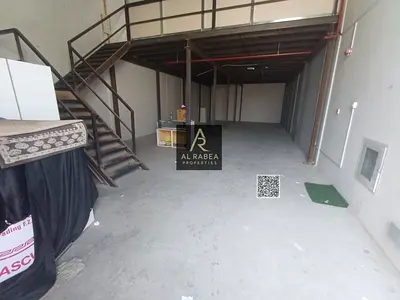 أقل سعر | جاهزة للنقل | حمام | مساحة كبيرة | شبرة بميزانين في موقع استراتيجي خلف السوق الصيني
