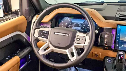 صورة 4 لـ 2025 LAND Rover DEFENDER