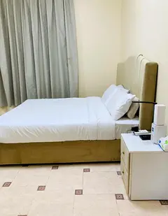 Room Available in a Beautiful, Well-Maintained Villa!