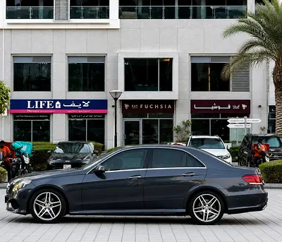 2015 Mercedes-BENZ E-CLASS photo 6