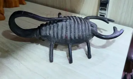Metal scorpion figurine 14cm length