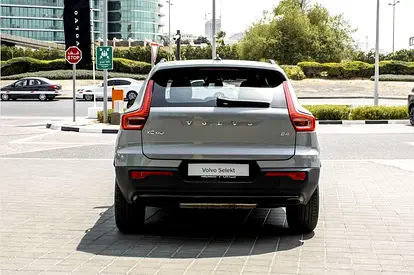 صورة 6 لـ 2024 Volvo XC40