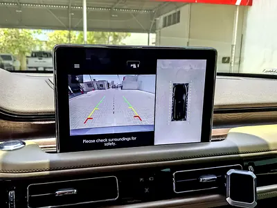 صورة 13 لـ 2021 Lincoln AVIATOR