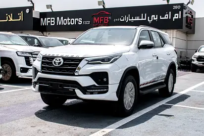 2026 Toyota FORTUNER — фото 3