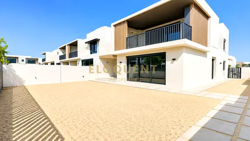 True Corner | Close To Basketball Court | Ready
