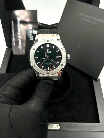 The selected region shows a Hublot supermaster quality Swish machine Classic Fusion Titanium watch f
