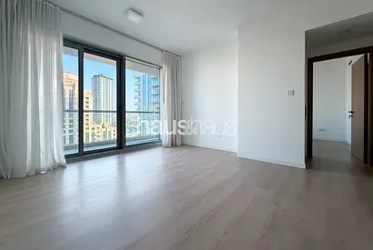 Vacant | Large Layout | Renovated | High Floor