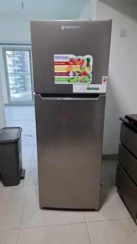 West point Silver Top-Freezer Refrigerator - Good Working Condition