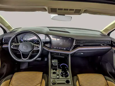 صورة 9 لـ 2024 Volkswagen TOUAREG