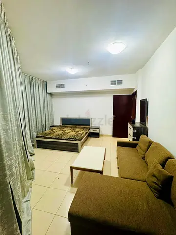 🏡 Family Room Available for Rent – Rumila Near to Cornish  Ajman only For Girls