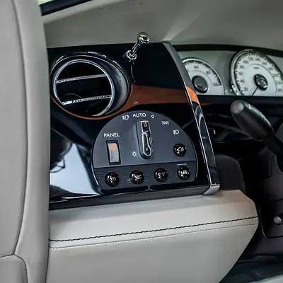 2017 ROLLS-ROYCE DAWN 缩略图 15